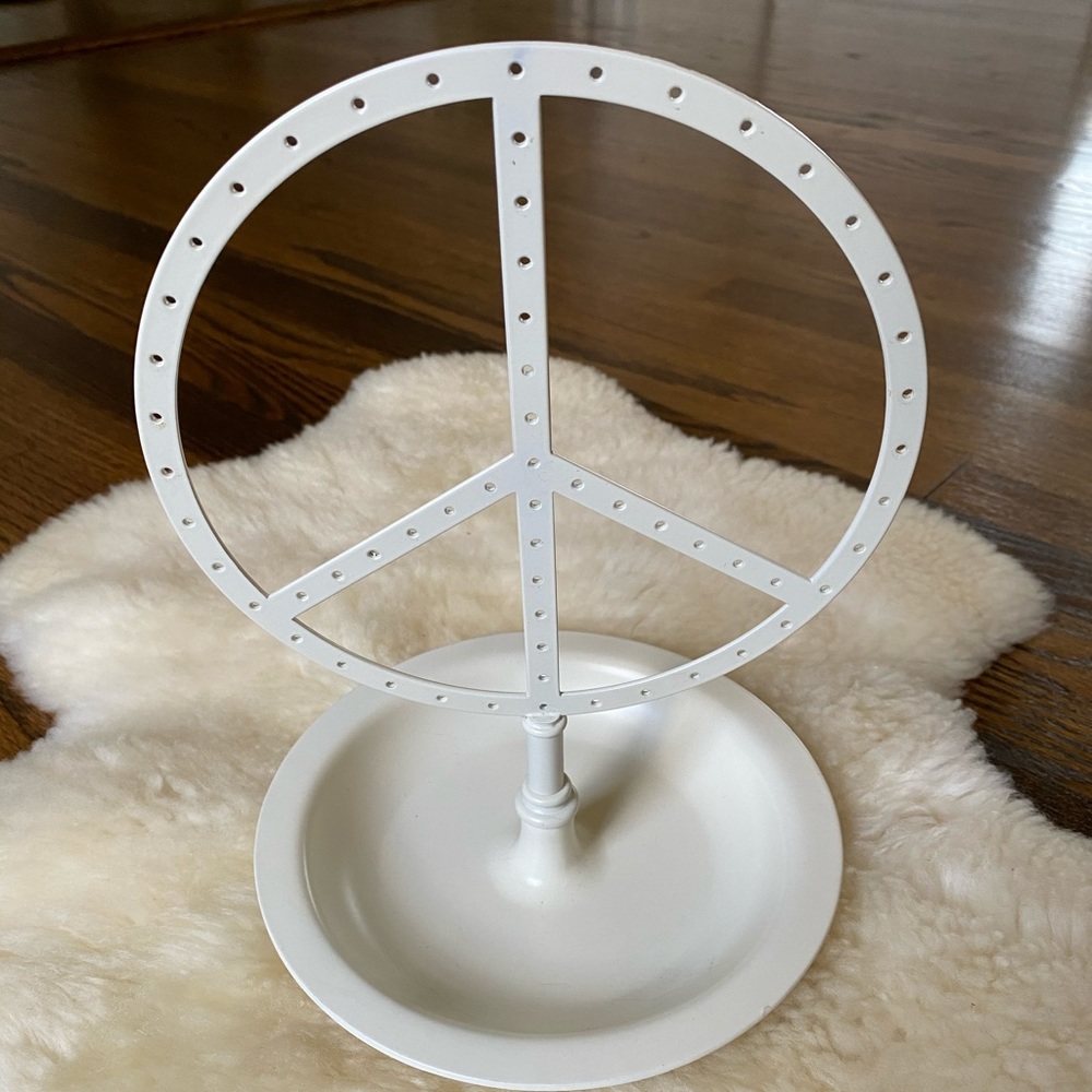 Pottery Barn Teen/Kids jewelry stand